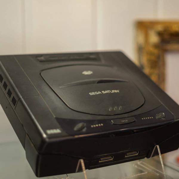 Console Saturn